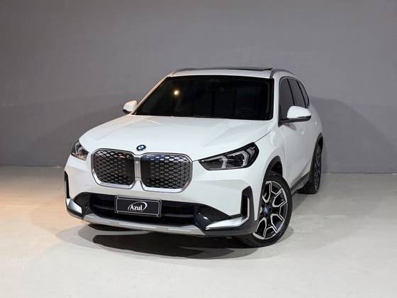 BMW iX1 ELÉTRICO eDRIVE20 X LINE BMW iX1 ELÉTRICO eDRIVE20 X LINE